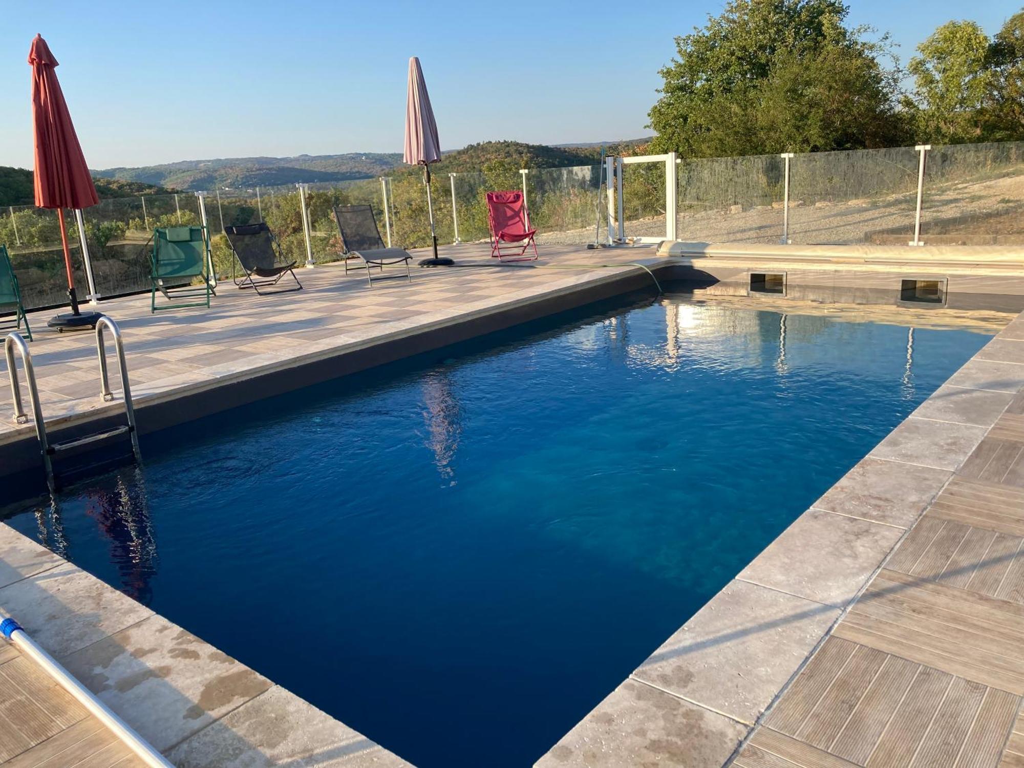 La Roulotte Clerelu - Du Domaine Des Ramonets Guest House Кахор Екстериор снимка